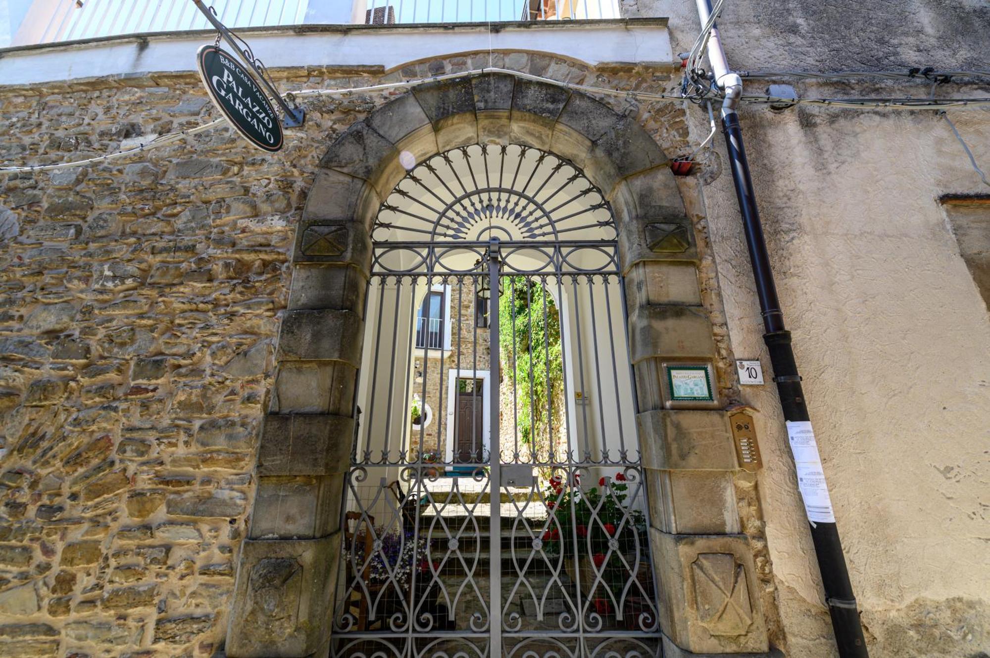 Hotel Palazzo Gargano Prignano Cilento Exterior foto