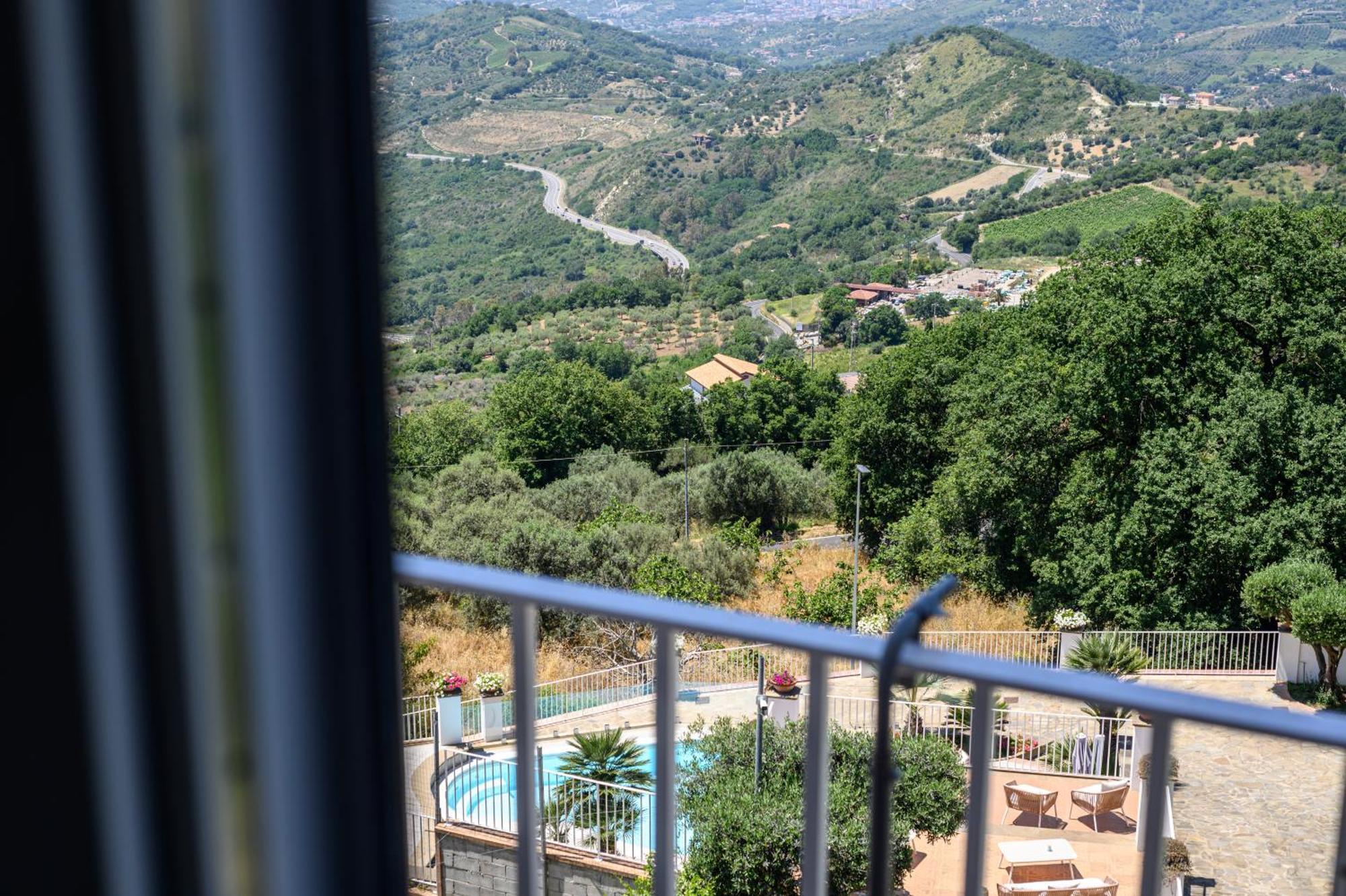 Hotel Palazzo Gargano Prignano Cilento Exterior foto